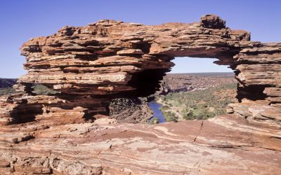 Natural arch in national park_WA_17503525_Large